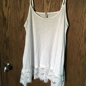 VANITY XL tank w/ lace